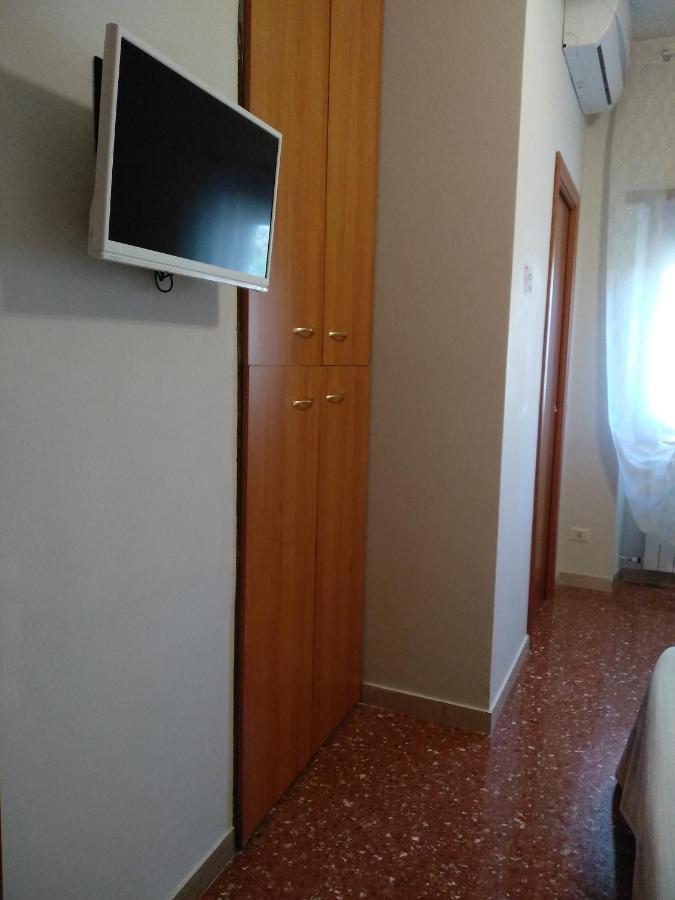 Rivetti Tor Vergata Frühstückspension Rom